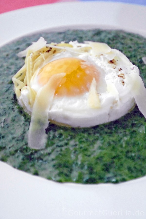 Nudelnester_mit_Spiegel_und_Spinat3