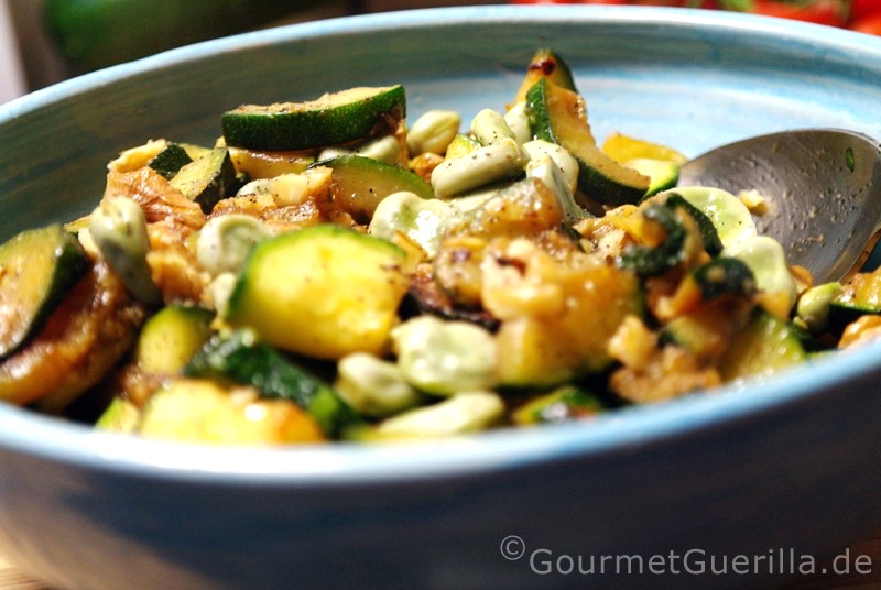 Salat von Dicken Bohnen und Zucchini | GourmetGuerilla.de