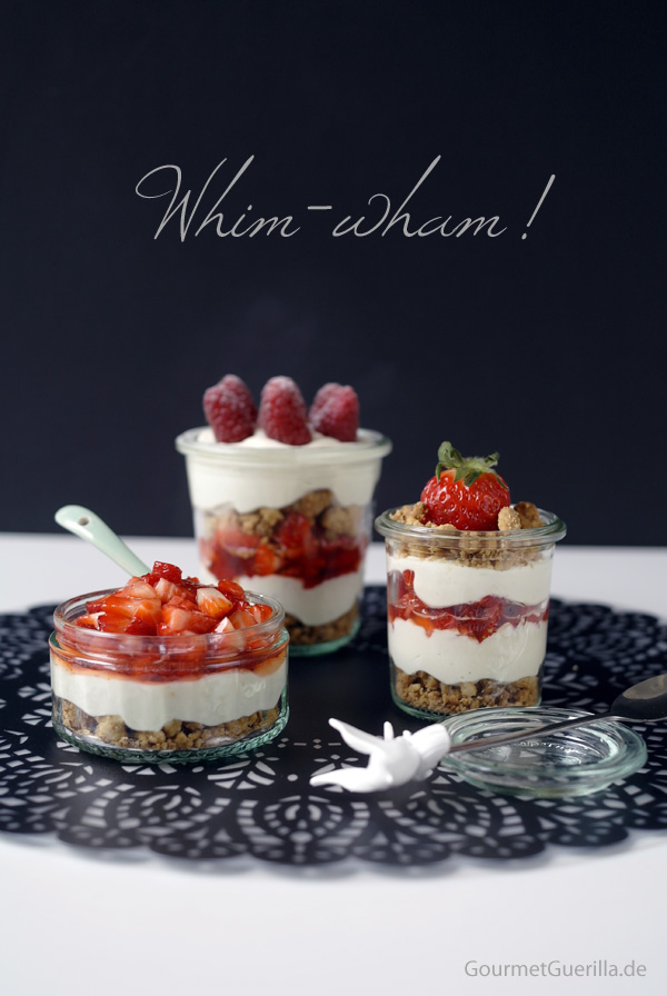 Whim-wham mit Erdbeersalat, Zitronentraum und Streusel-Crunch | GourmetGuerilla.de