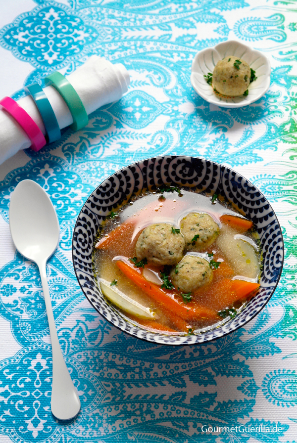 Matzo Ball Soup aka Mazze-Klosssuppe #rezept #gourmetguerilla
