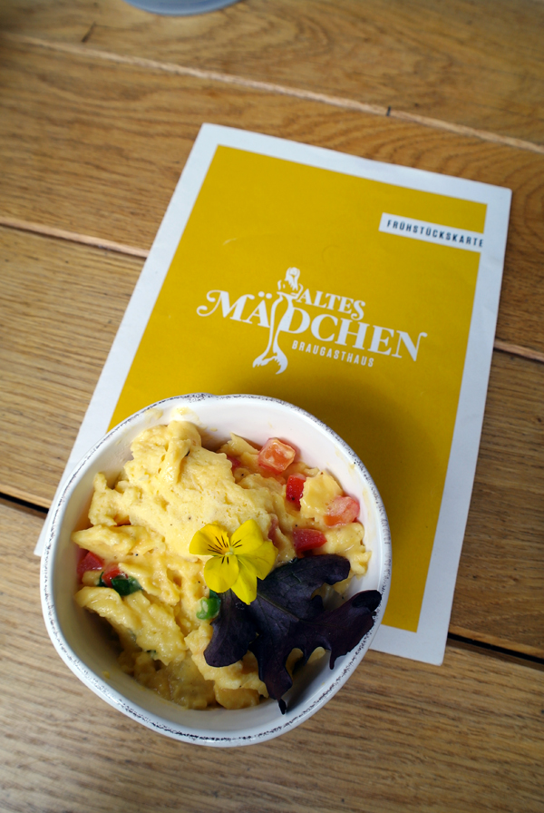 Altes Maedchen Ruehrei