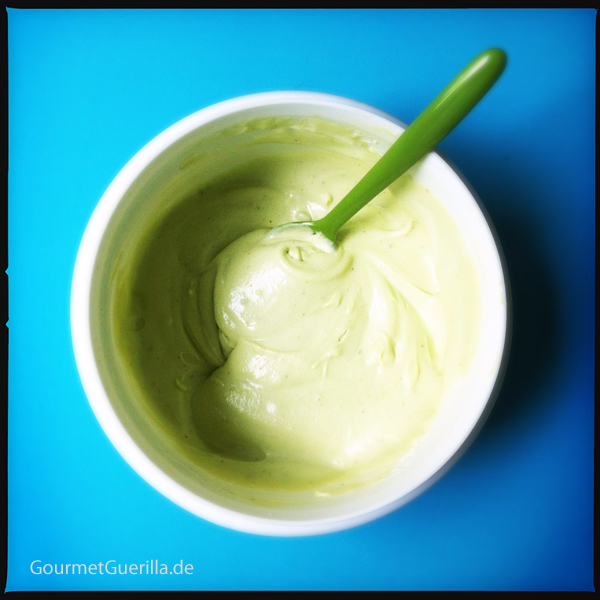 Avocadopueree in der Schüssel