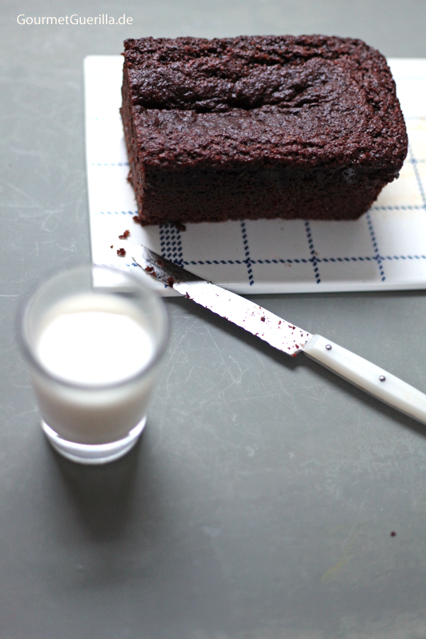 Paleo Schokoladen-Zucchini-Kuchen #rezept #gourmetguerilla #getreidefrei #paleo