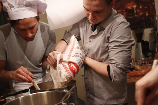 Yumwe_Kochen_macht_Freunde_3