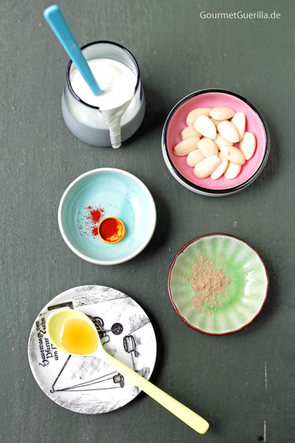  Mandel-Smoothie mit Safran und Kardamom #gourmetguerilla #smoothie  #rezept #togo