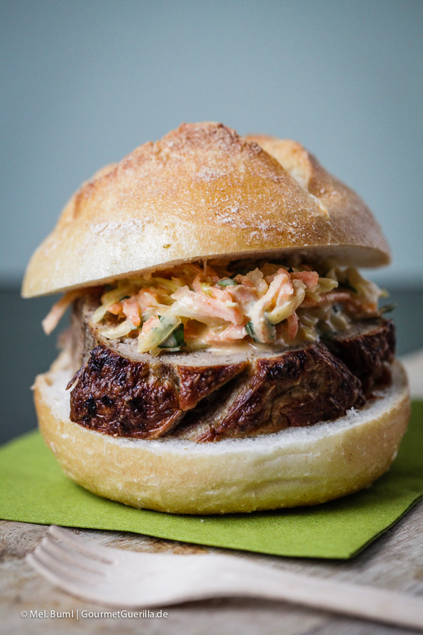 Hausgemachter Leberkäse mit Coleslaw | GourmetGuerilla.de