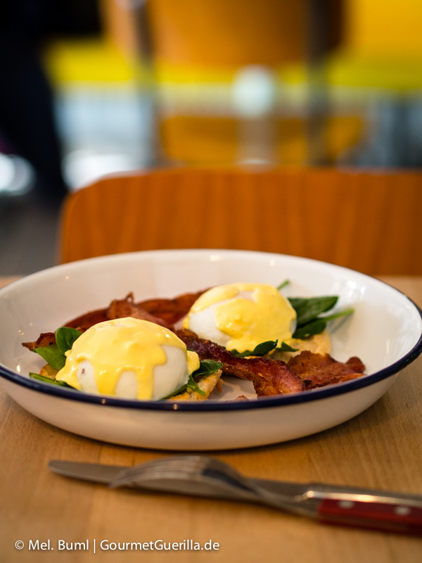 Frühstück Eggs Benedict im Ottos Burger Grindelhof Hamburg | GourmetGuerilla.de