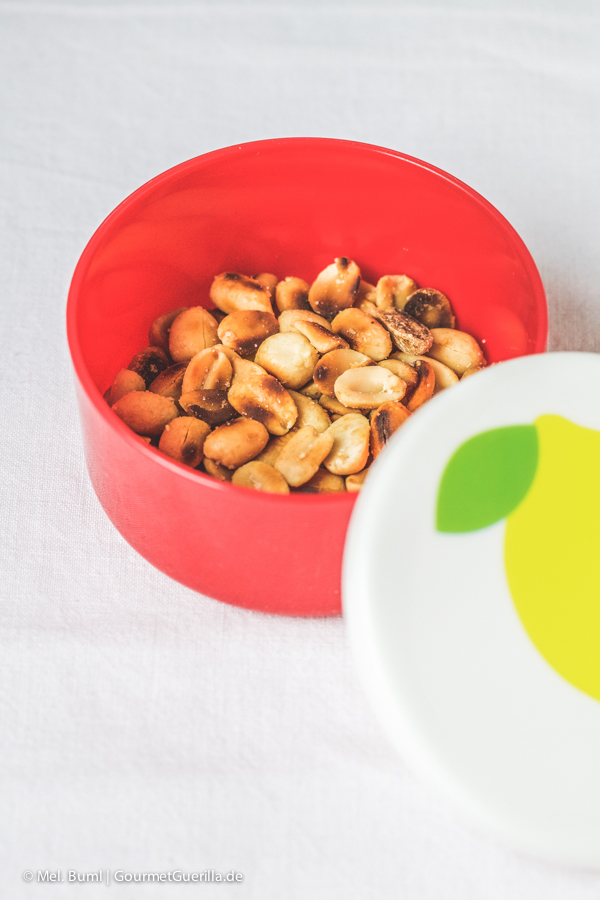 Spicy Asia-Spaghetti-Salat mit knackigem Gemüse und Erdnüssen |&nbsp;GourmetGuerilla.de 