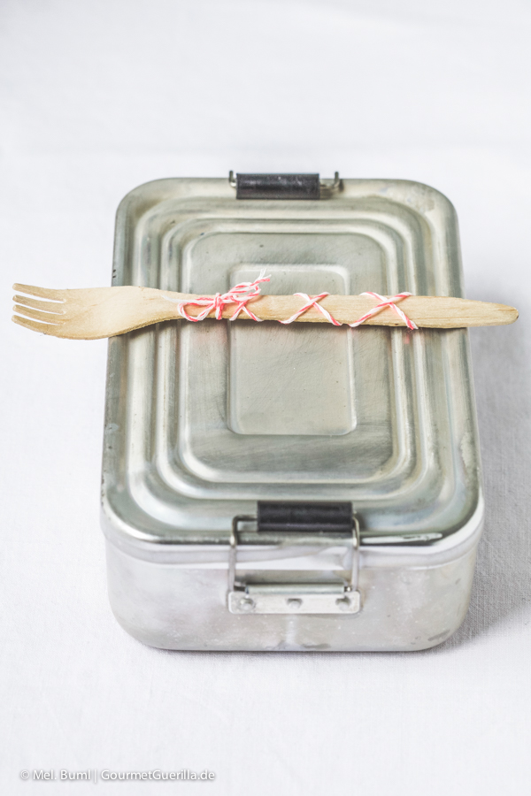 Spicy Asia-Spaghetti-Salat mit knackigem Gemüse und Erdnüssen |&nbsp;GourmetGuerilla.de 