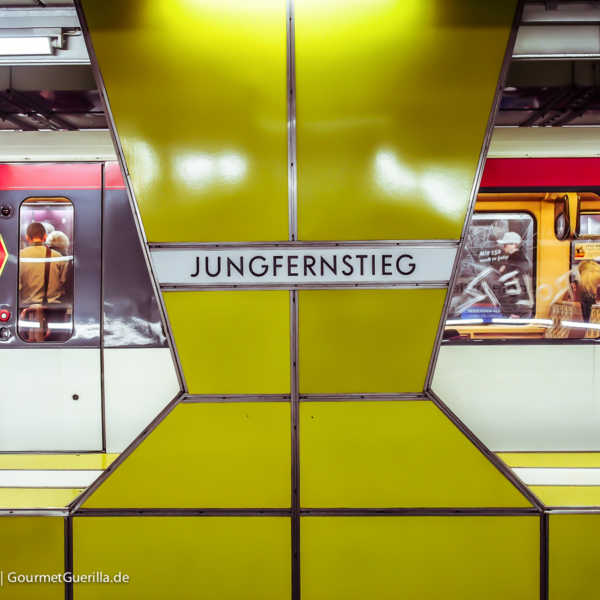 VisualFriday Hamburg Station Jungfernstieg | GourmetGuerilla.de