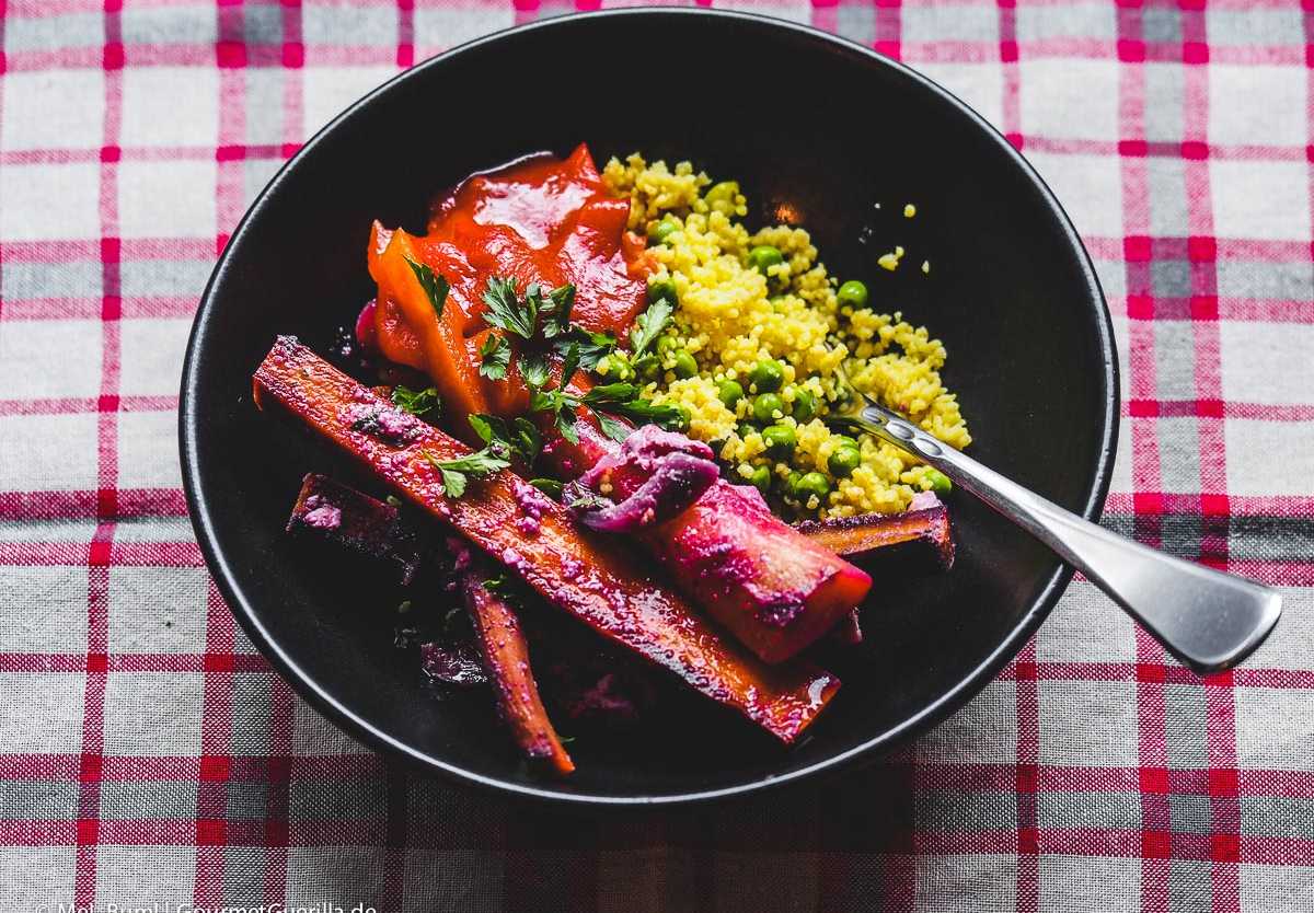 Gebackene bunte Möhren mit Feta und Erbsen- Couscous - GourmetGuerilla ...
