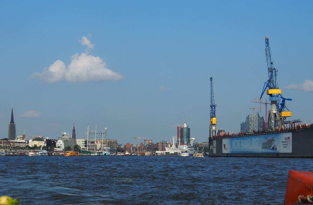 Hamburg Skyline | GourmetGuerilla