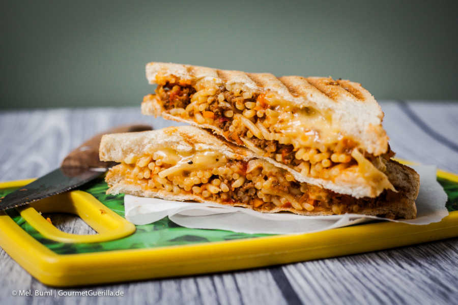 {Soul Food} Grilled Cheese Sandwich „Spag Bol” | GourmetGuerilla.de