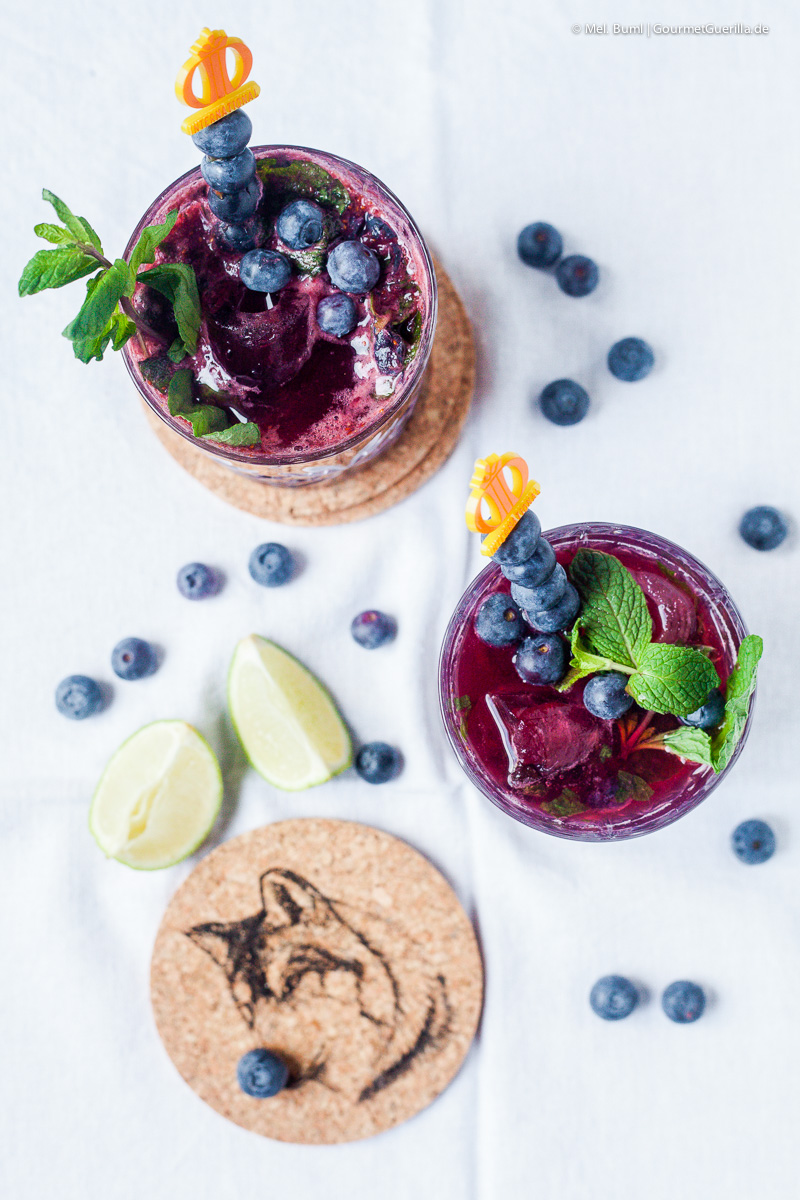 {Low Carb} Virgin Blaubeer Aronia Mojito Cocktail | GourmetGuerilla.de