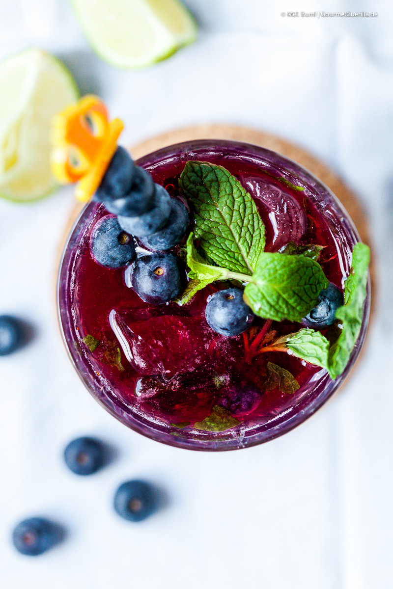 {Low Carb} Virgin Blaubeer Aronia Mojito Cocktail | GourmetGuerilla.de