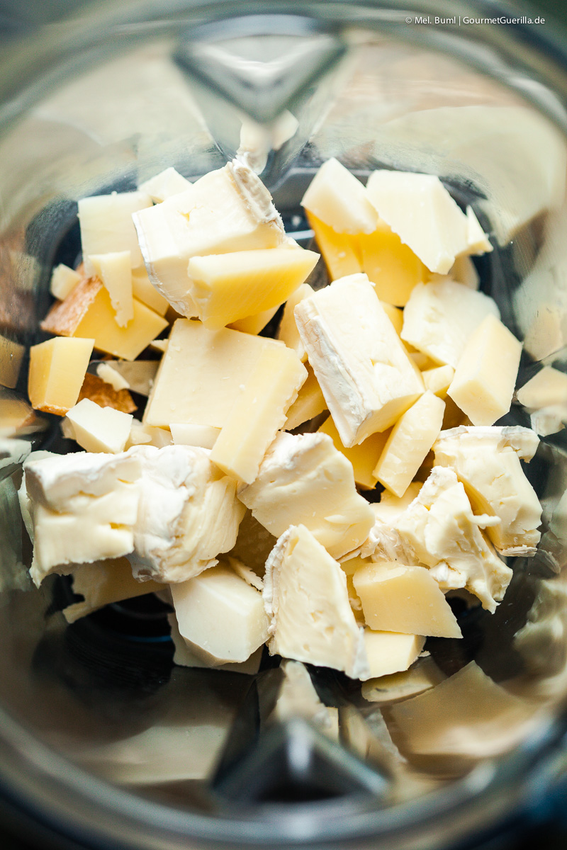 Fromage fort Käsecreme – perfekte Resteverwertung von Käse und Wein | GourmetGuerilla.de