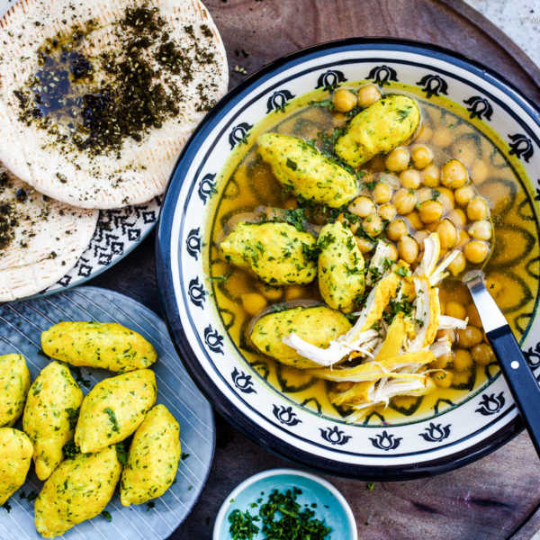 Persische Hühnersuppe mit Ghondi-Klößchen, Kichererbsen und Safran | GourmetGuerilla.de