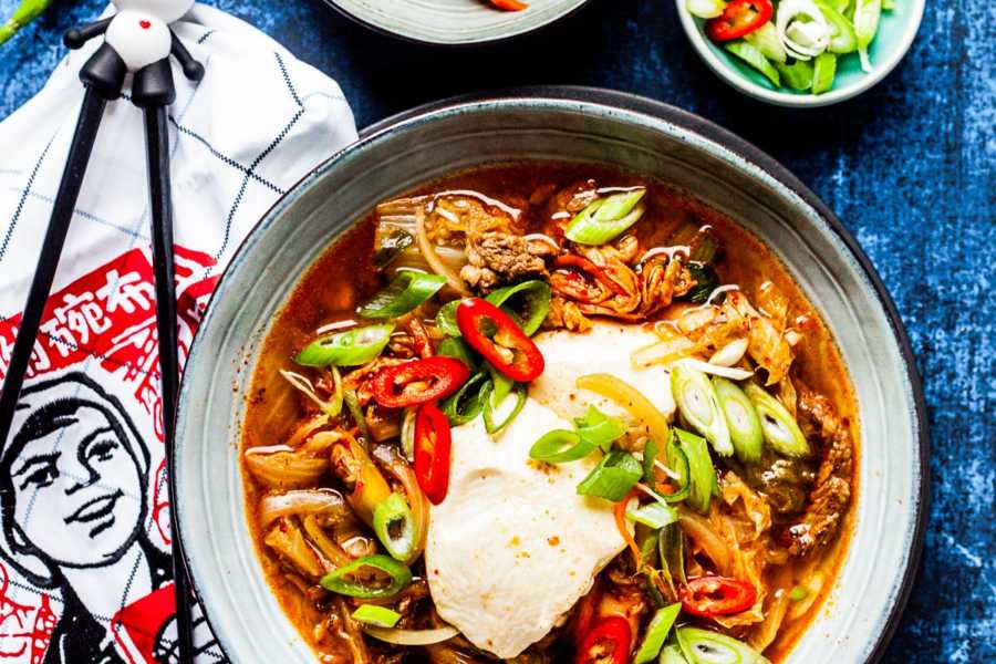 Schneller Koreanischer Tofu-Eintopf mit Kimchi Sundubu JJigae | GourmetGuerilla.de