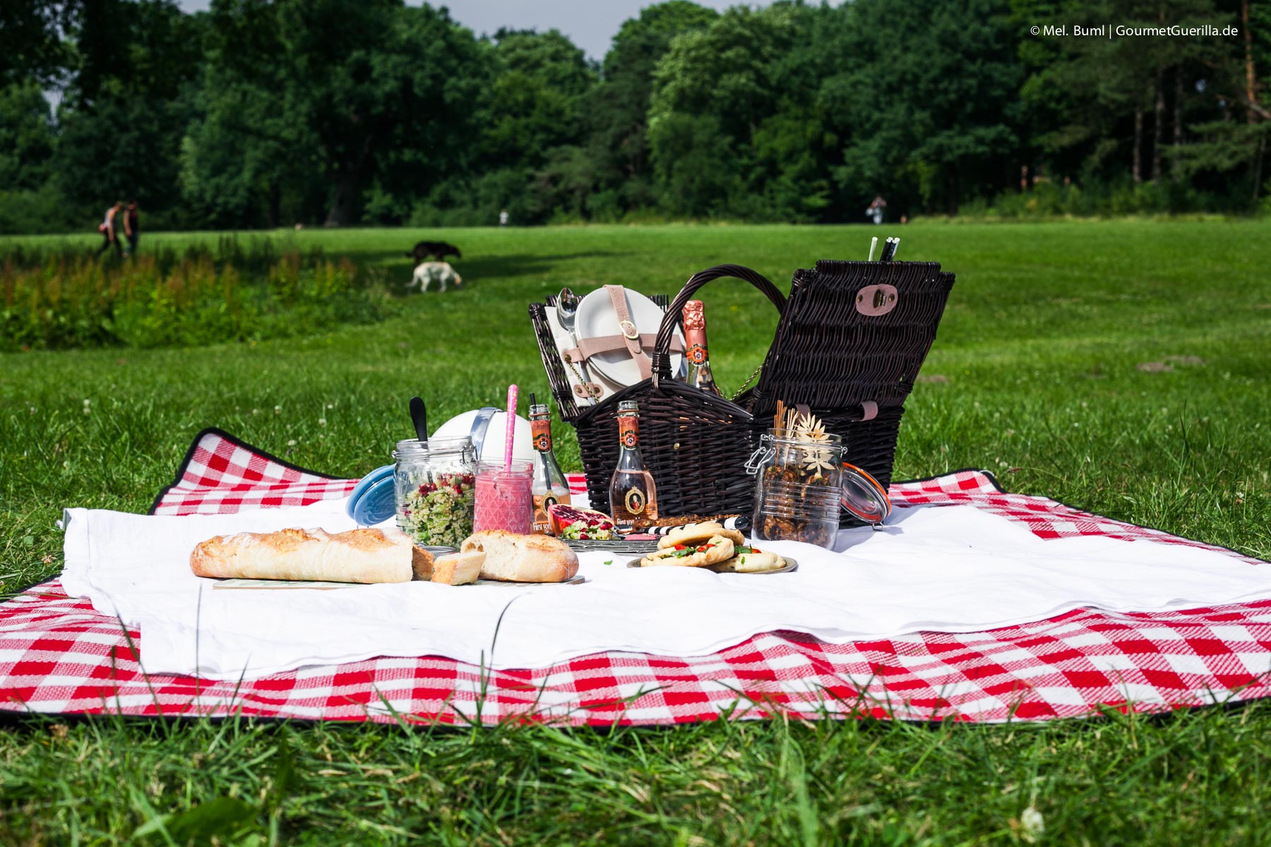 Ein Picknick für zwei mit vier leckeren Rezeptideen. Und schnieke