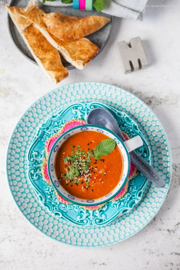 Indische Tomatensuppe. Wunderbar würzig, innerlich wärmend und teenager ... Indische Tomatensuppe. Wunderbar würzig, innerlich wärmend und teenager ...