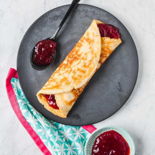 Petzi- Pfannkuchen mit Erdbeermarmelade - Glück auf die Faust | GourmetGuerilla.de