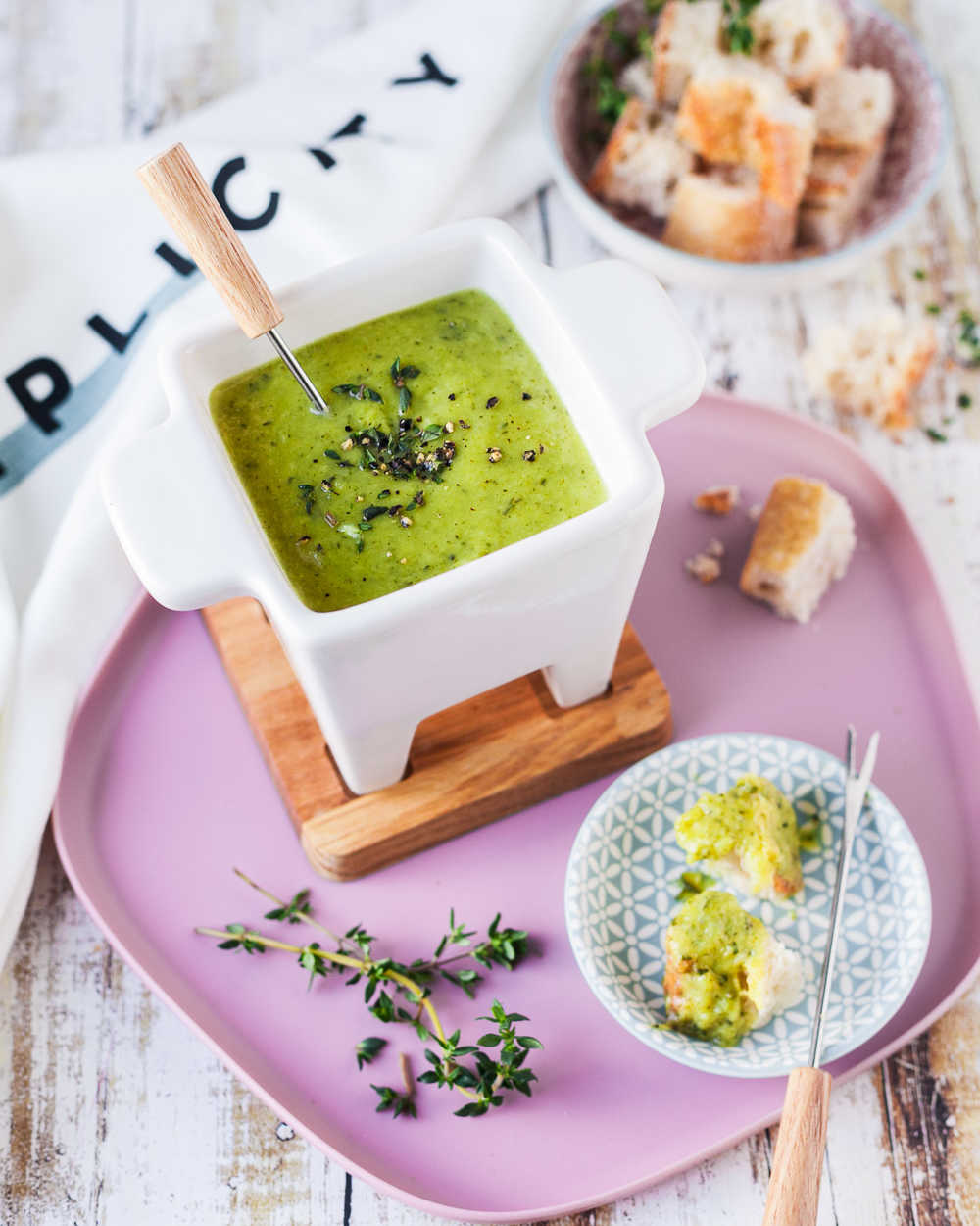 Leichtes Zucchini- Fondue mit Bergkäse aus Heumilch g.t.S. | GourmetGuerilla.de