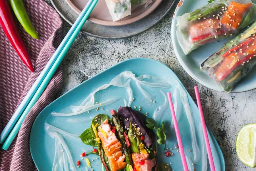 Sommerrollen mit Stremel-Lachs, grünem Spargel und Teriyaki-Dip | GourmetGuerilla.de