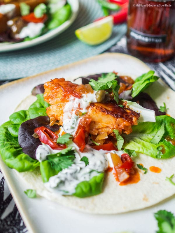 Rauchige Fisch-Tacos mit leichter Limetten-Koriander-Mayo und Jalapenos ...