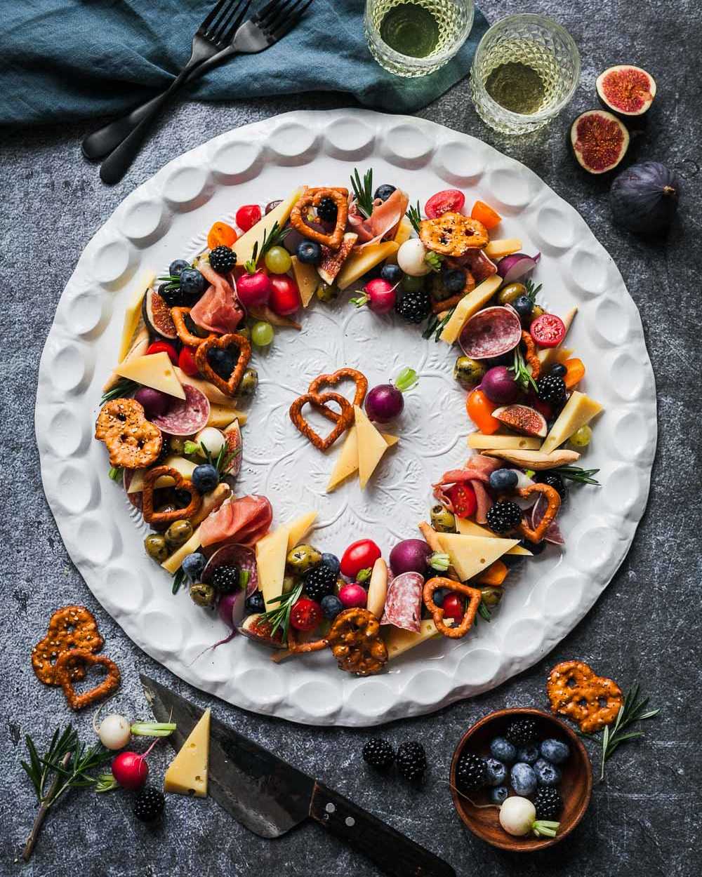 Bunter Antipasti Kase Kranz Mein Schnelles Und Festliches Rezept Fur Eat Smarter Und Kaltbach Gold Gourmetguerilla S Foxy Food