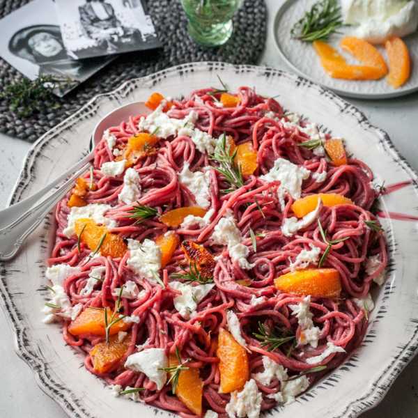 Pink Spaghetti mit spicy Orangen und Mozzarella Lee Krasner Food | GourmetGuerilla.de